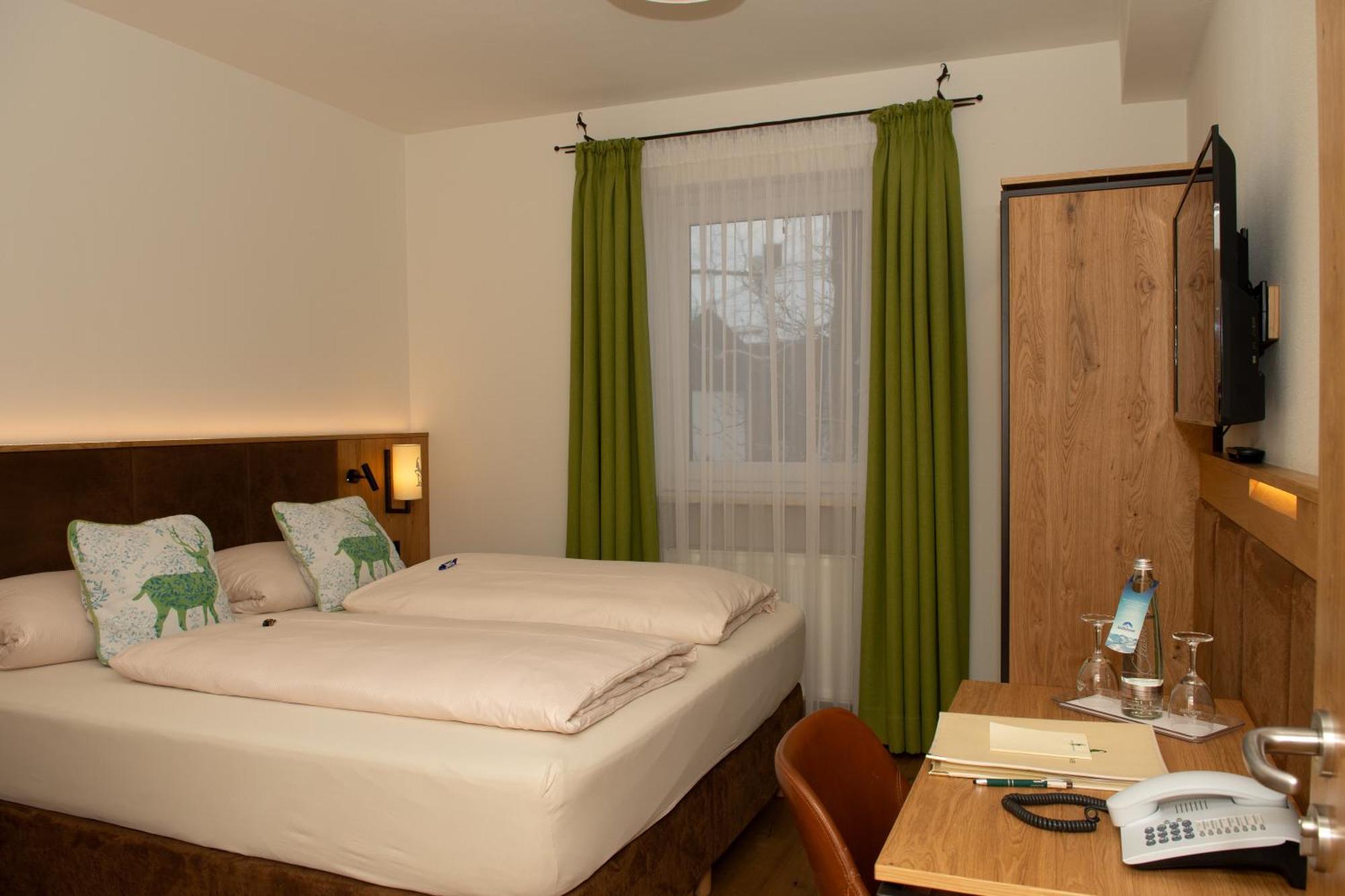 Oberpframmern Hotel Bockmaier מראה חיצוני תמונה