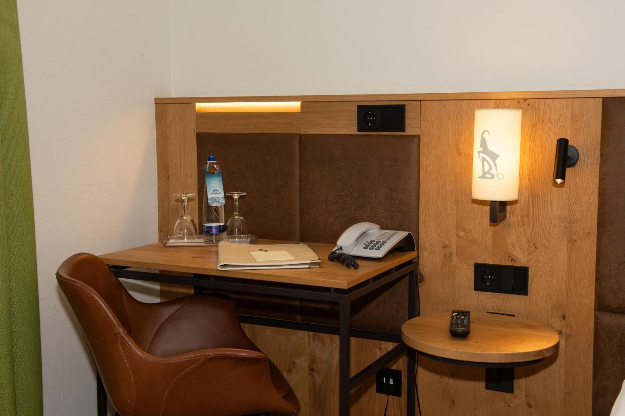 Oberpframmern Hotel Bockmaier מראה חיצוני תמונה