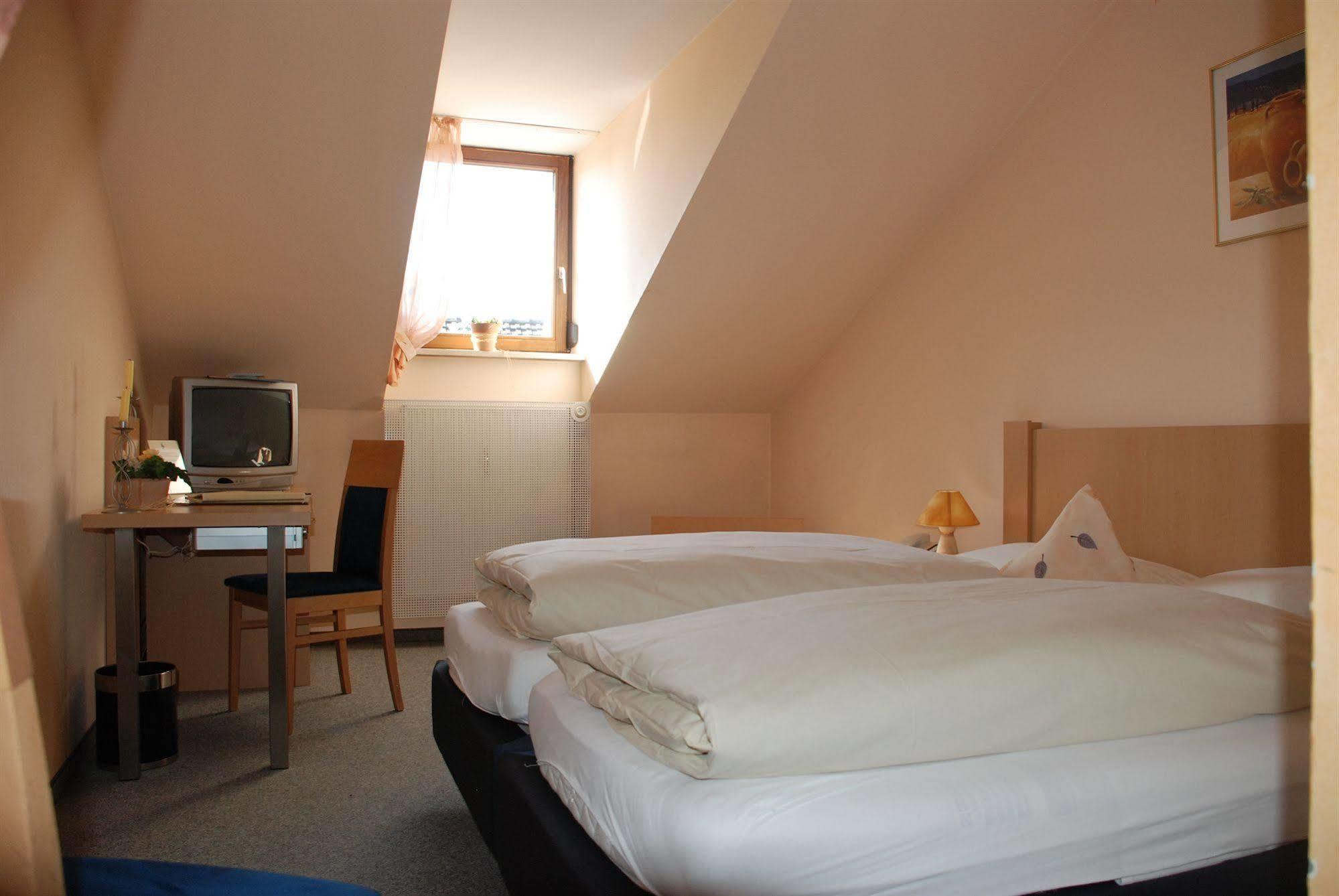 Oberpframmern Hotel Bockmaier מראה חיצוני תמונה